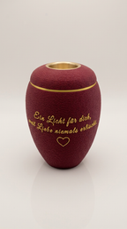 Weinrote Urne mit goldenem Spruch, Herz und goldenem Teelicht-Einsatz im Deckel