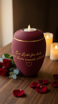 Weinrote Urne mit goldenem Spruch, Herz und goldenem Teelicht-Einsatz im Deckel