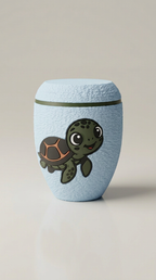 Babyblaue Urne mit Motiv einer grünen Meeresschildkröte und olivgrünem Zierring.